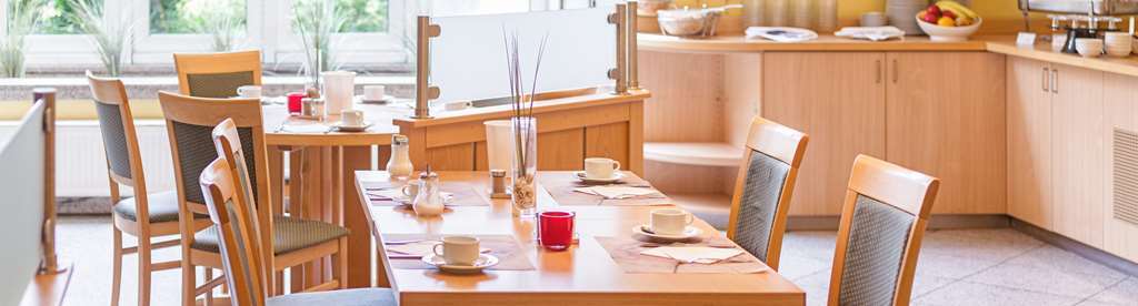 Hotel B99 Offenbach am Main Restoran fotoğraf